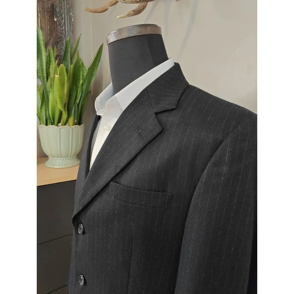 Jos A Bank Mens Wool Sports Coat 40R Charcoal Striped 3 Button Blazer Gray